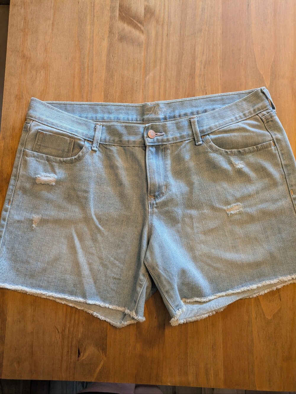 Old Navy Flirt Jean Shorts